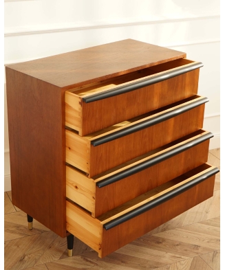 XX a. vidurio komoda „Kansas“, IKEA, Švedija, 1954 m.